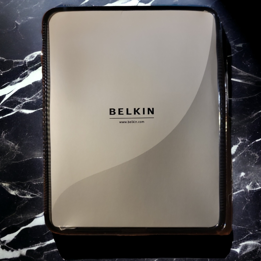 Belkin Grip Ergo Case IPad Black NEW Comfortable! Protection 9 1/2" x 7 1/2